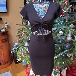 STYLE ROCK BLACK BODYCON DRESS WITH CUTOUT STOMACH